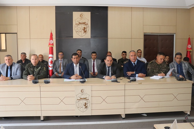 انطلقت في أغلب الجهات..   برمجة عمليات بيضاء وإجراءات لتأمين صابة الحبوب 